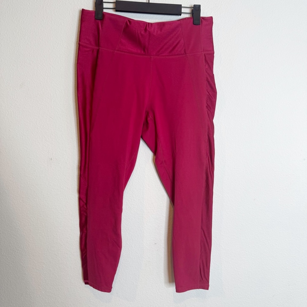 Fabletics powerhold red shimmer side yoga leggings size medium